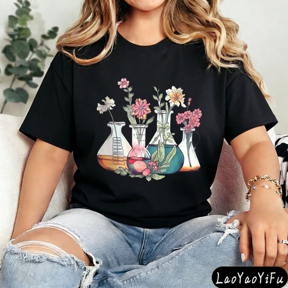 Medical Lab Officer - Floral Beakers Chemistry Lab Scientist Gift