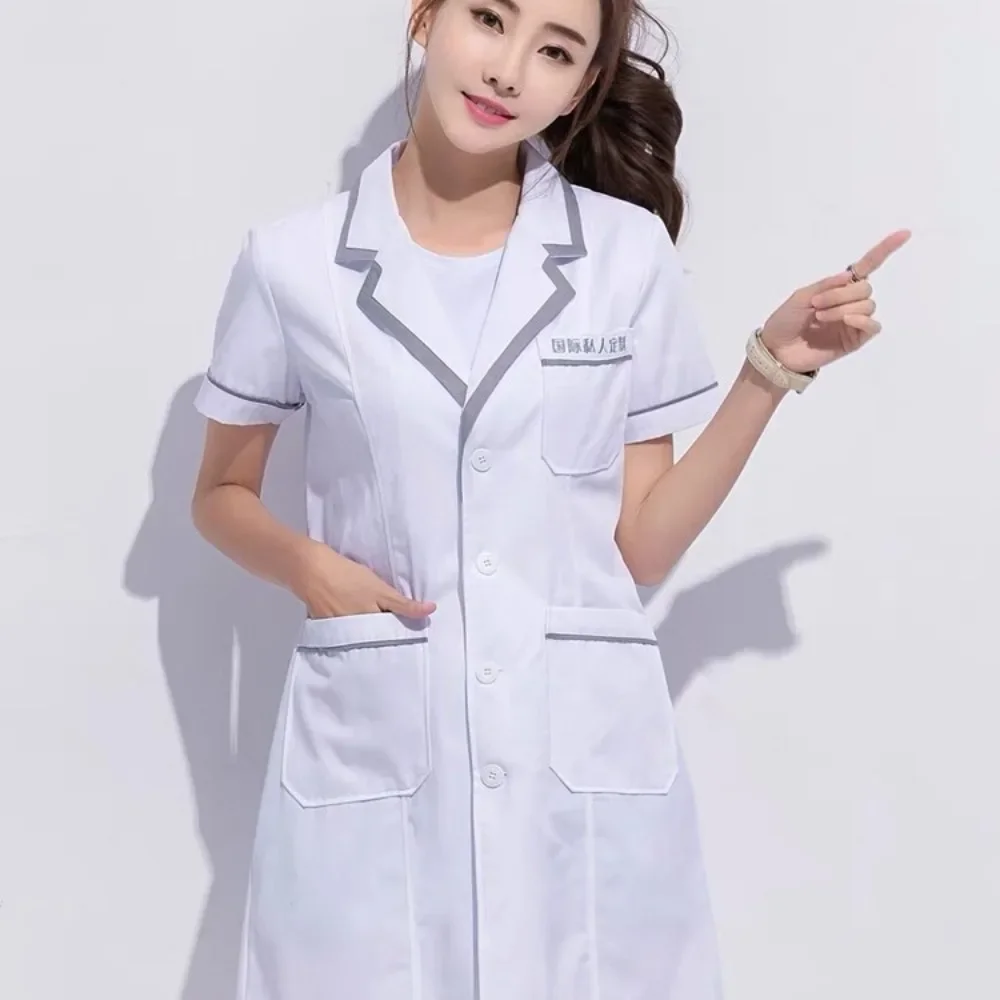 Custom Logo Lapel Beauty Unifo - Medical Lab Management incelemesi ve fiyatı